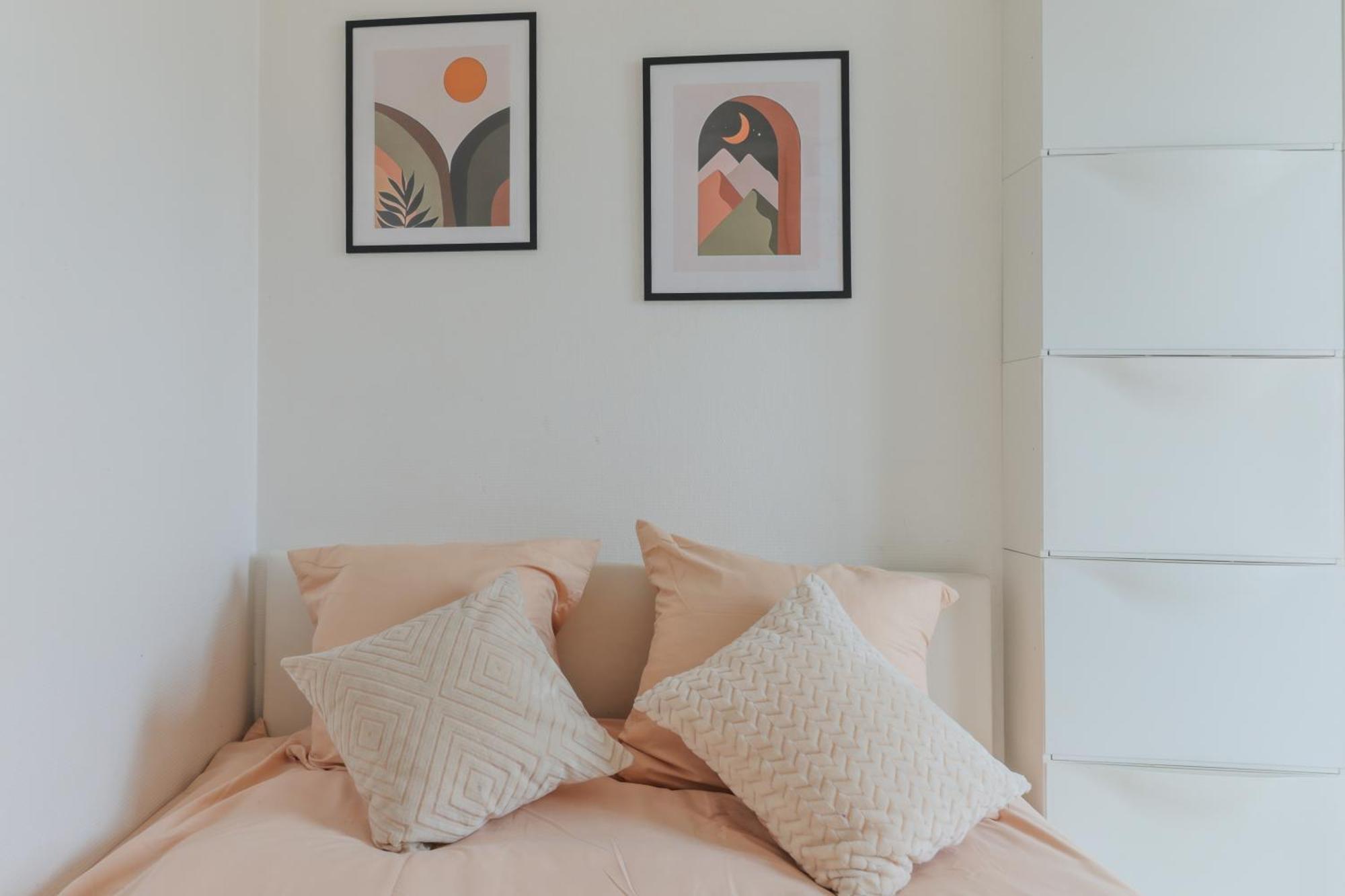 Bel Equipe De 24m2, Proche Paris Nanterre